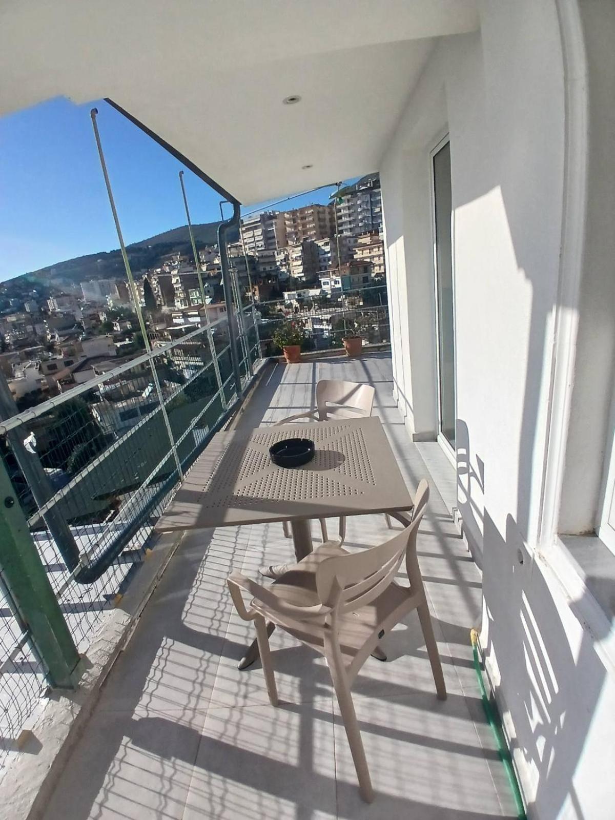 Blue Heaven Apartment Saranda Extérieur photo